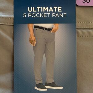 BRAND‎ NEW! Greg Norman 4-way stretch Men's Black Chino Pants 30 x 29 159